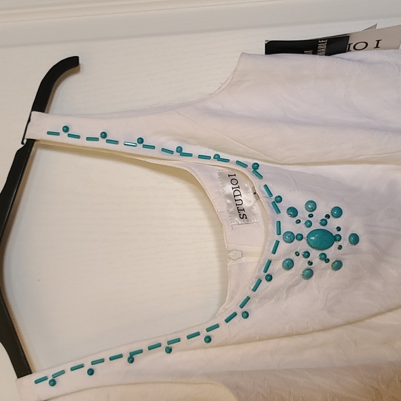 White sleeveless summer dress - Picture 3 of 11